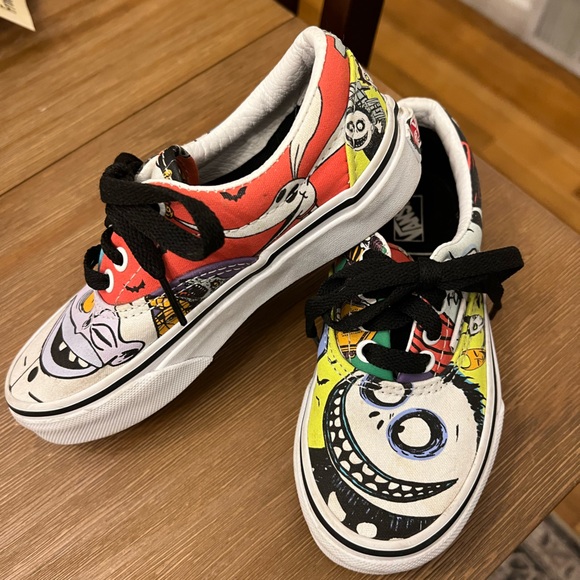 Kids nightmare before Christmas like new vans size 12 - Picture 2 of 8